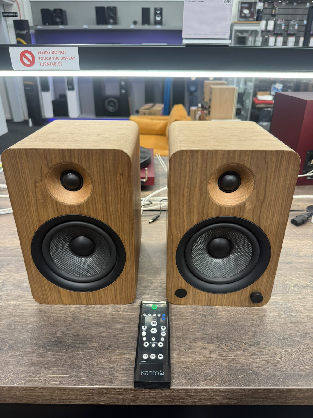 Kanto Audio YU6 - Active Powered Bluetooth Studio Speakers - Walnut - OPEN BOX