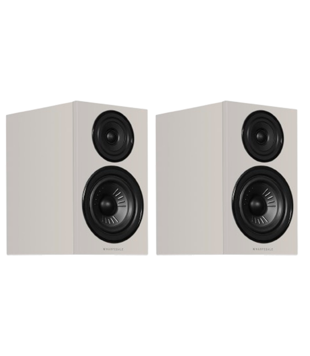 Wharfedale Diamond 12.2i Bookshelf Speakers + Denon PMA-600NE + 5m QED 42 Strand Speaker Cable