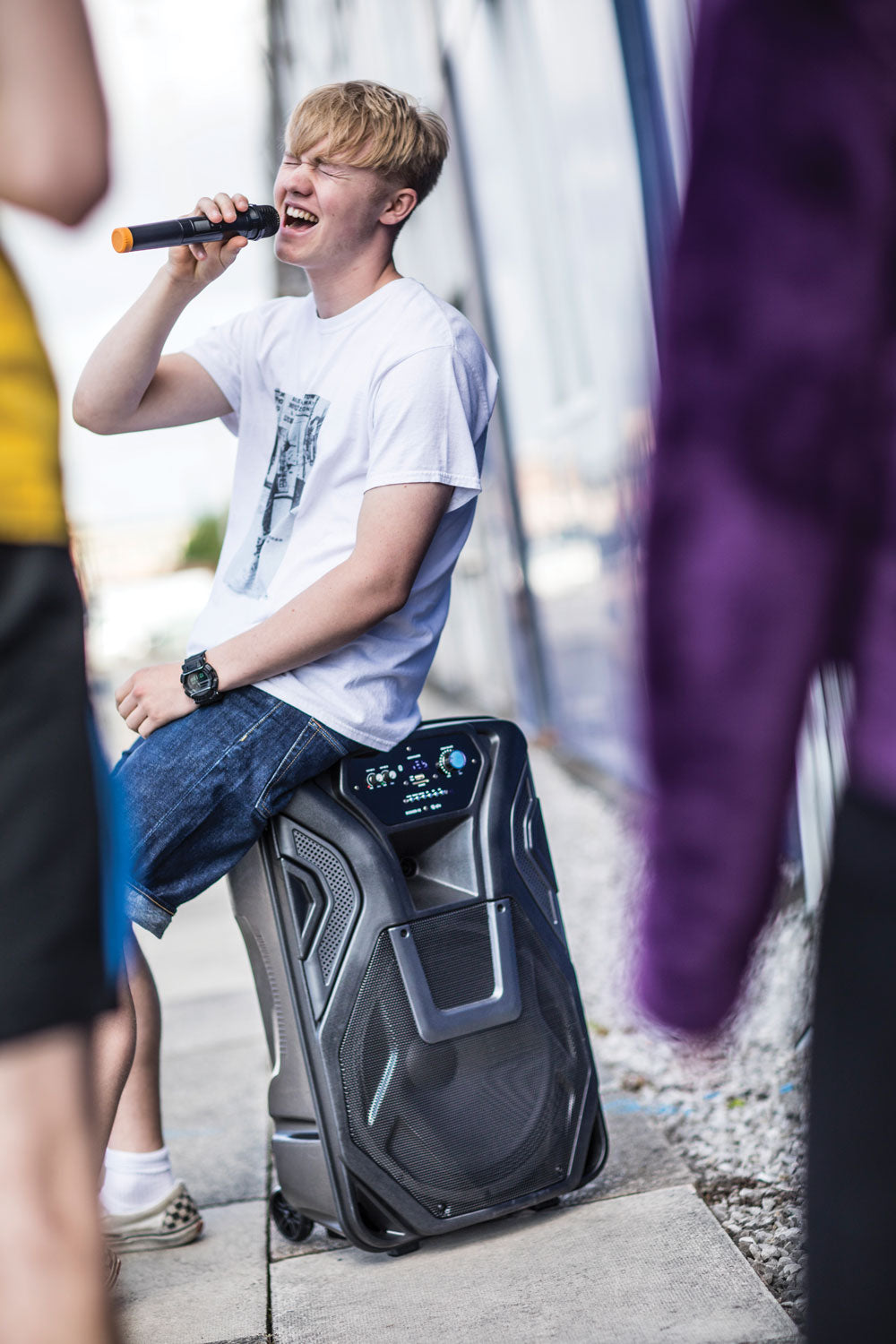 QTX Busker 12 - Portable PA System with Bluetooth, USB, SD & Wireless Microphones