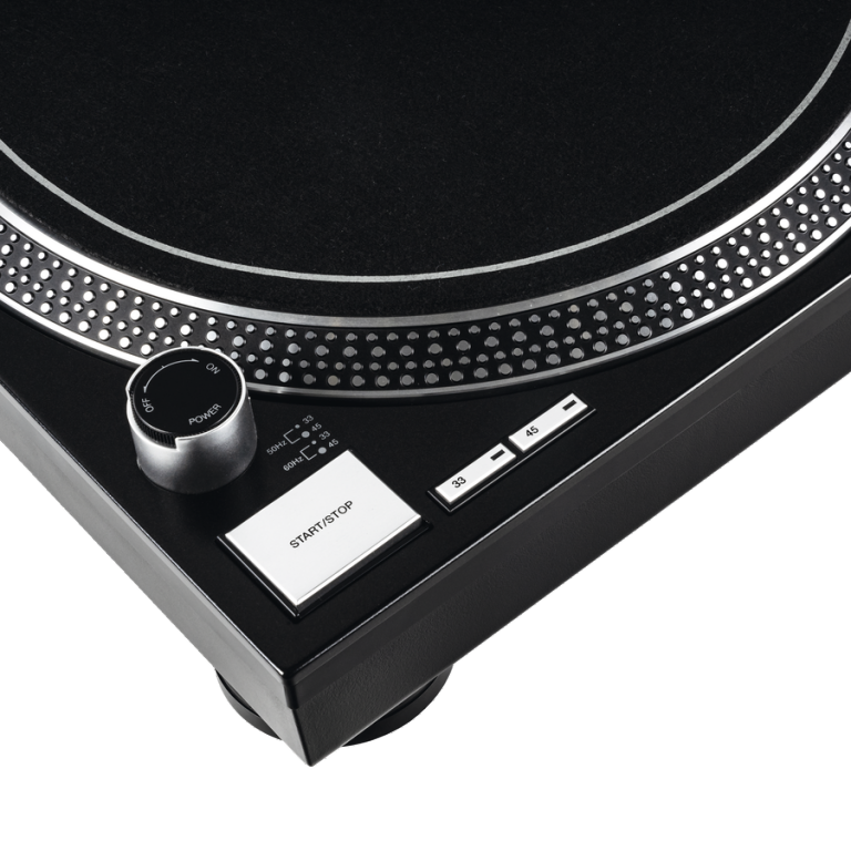 Reloop RP-1000 MK2 - Belt-Drive Turntable with Reloop OM Black by Ortofon