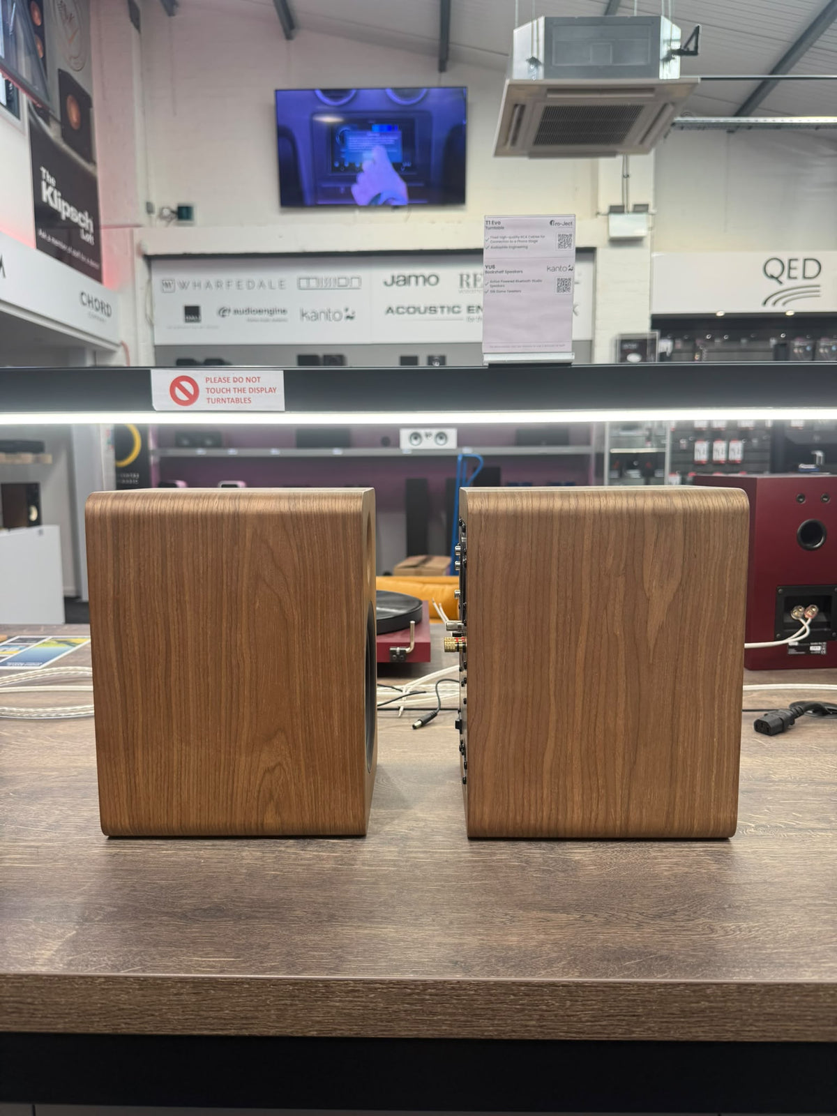 Kanto Audio YU6 - Active Powered Bluetooth Studio Speakers - Walnut - OPEN BOX