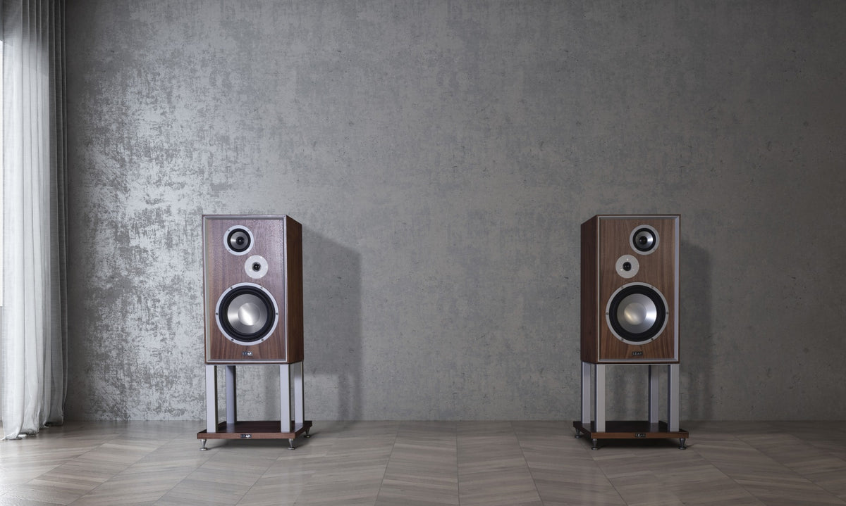 LEAK Sandwich 250 Stands - Walnut