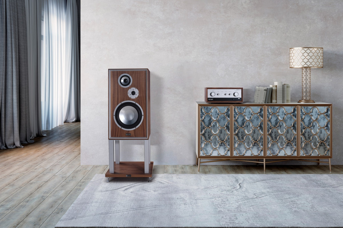 LEAK Sandwich 250 Stands - Walnut