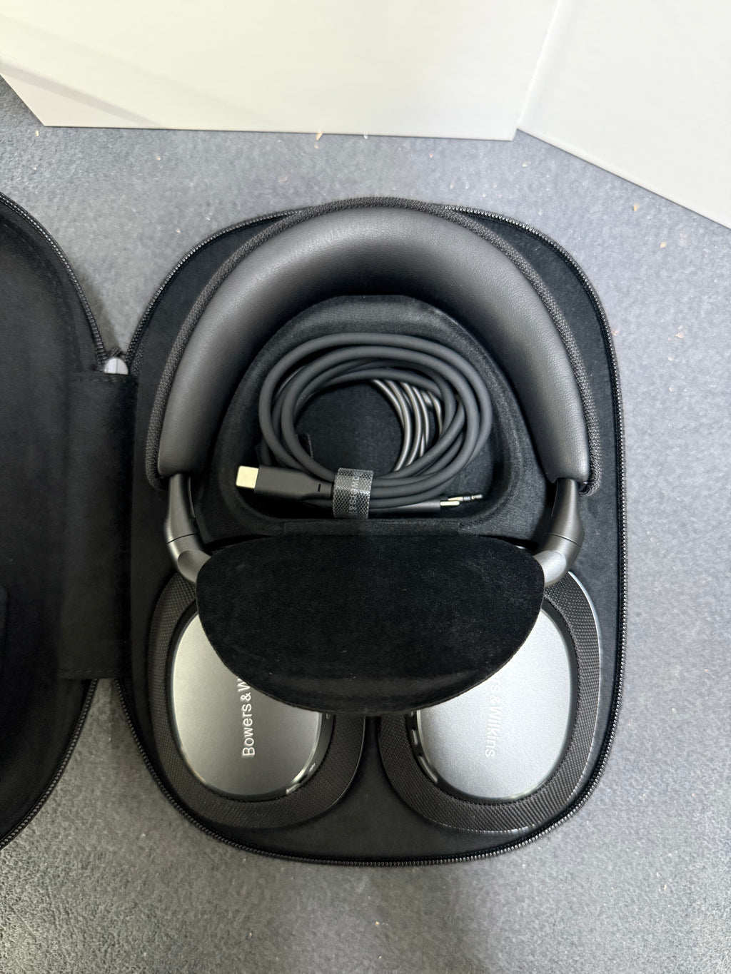 Bowers & Wilkins Px7 S3 High Performance Noise Cancelling Wireless Headphones - Anthracite Black - OPEN BOX