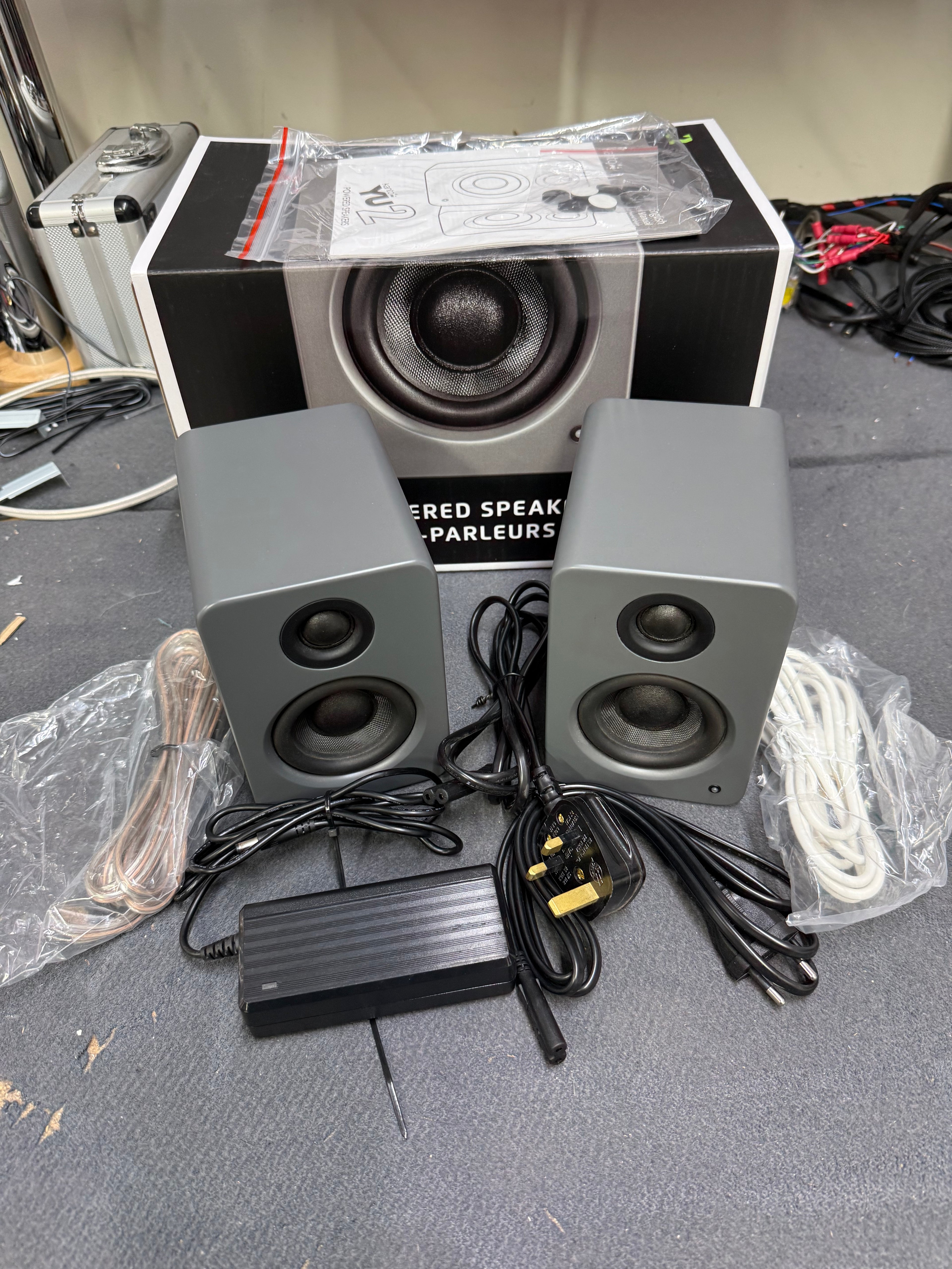 Kanto Audio Yu2 Active Powered Bookshelf Speakers  Matte Grey - EX DEMO