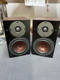 Dali Oberon 1 Bookshelf Speakers - Dark Walnut - OPEN BOX