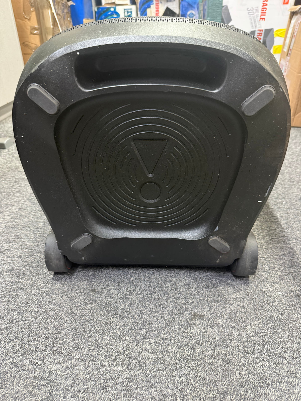 JBL PartyBox 720 - Party Speaker Wi-Fi and Bluetooth IPX4 Splashproof with Lights Show - DAMAGED