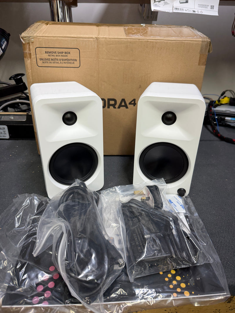 Kanto Ora4 Powered Reference Speakers - White - OPEN BOX