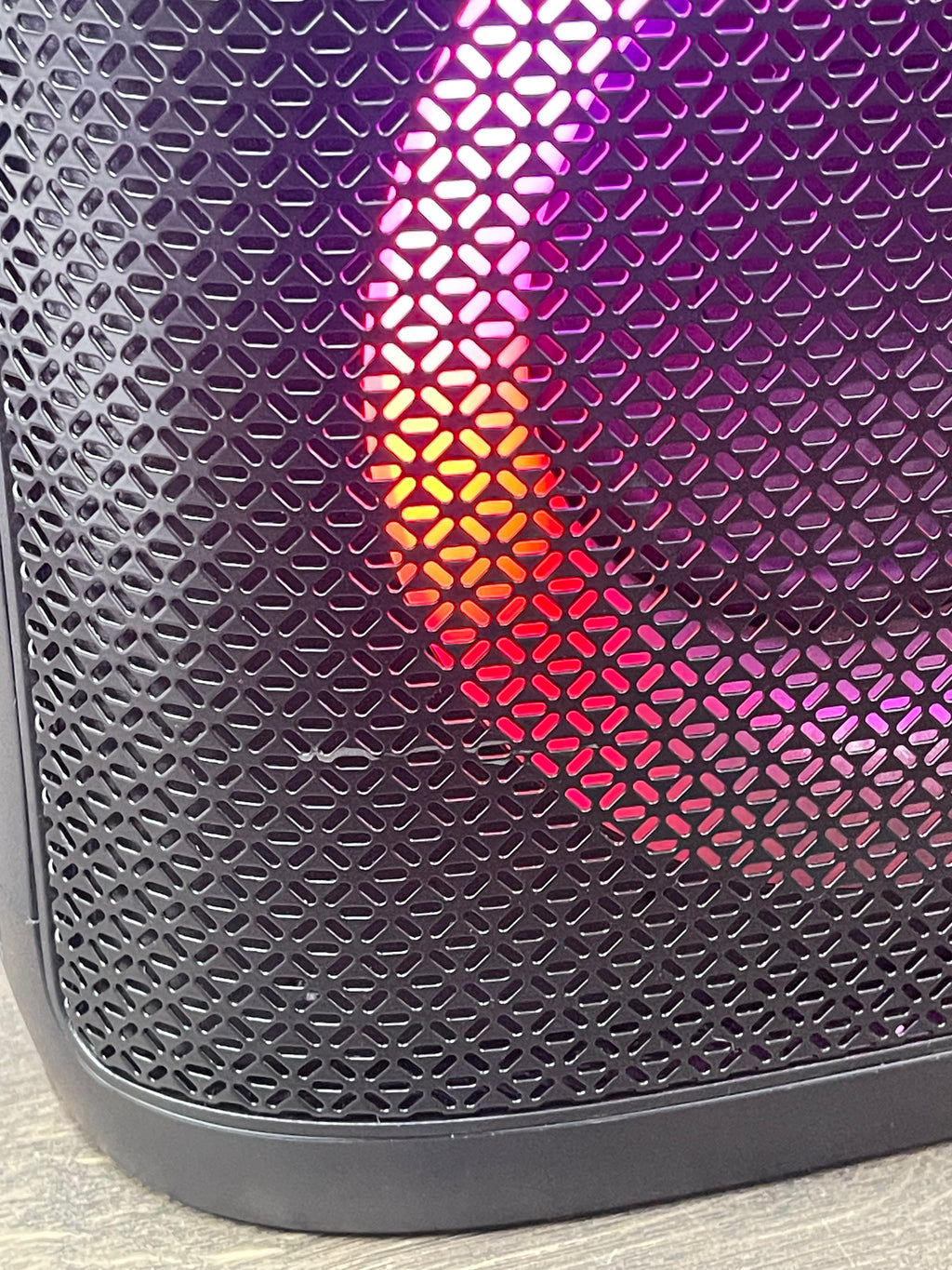 Hisense Party Storm - DAMAGED