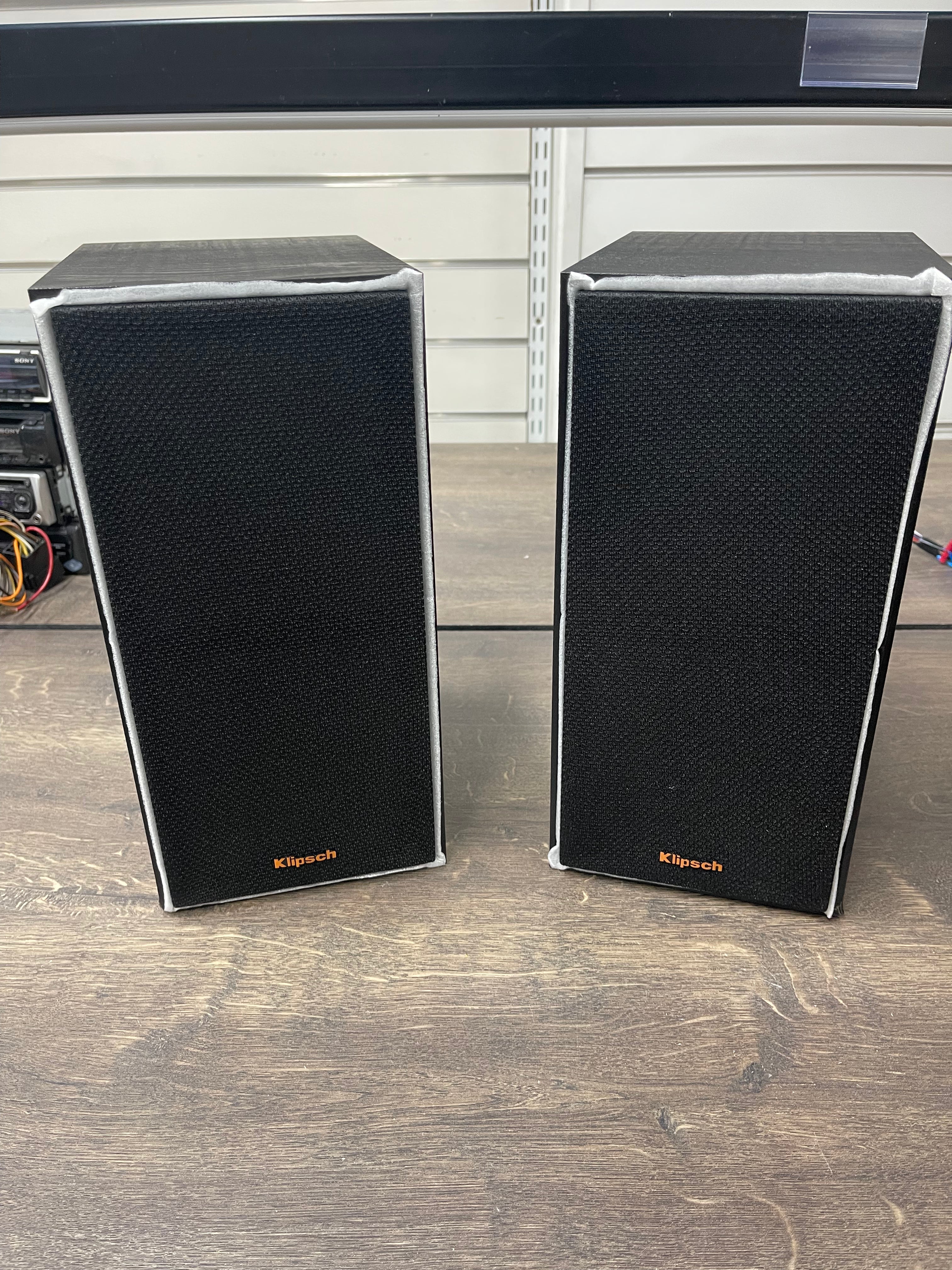 Klipsch R-40M Bookshelf Speakers - DAMAGED