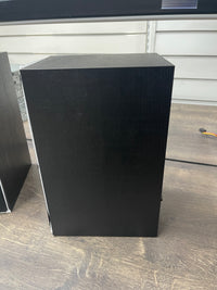 Klipsch R-40M Bookshelf Speakers - DAMAGED