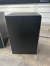 Klipsch R-40M Bookshelf Speakers - DAMAGED