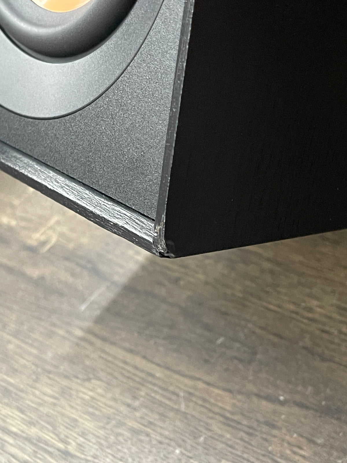 Klipsch R-40M Bookshelf Speakers - DAMAGED
