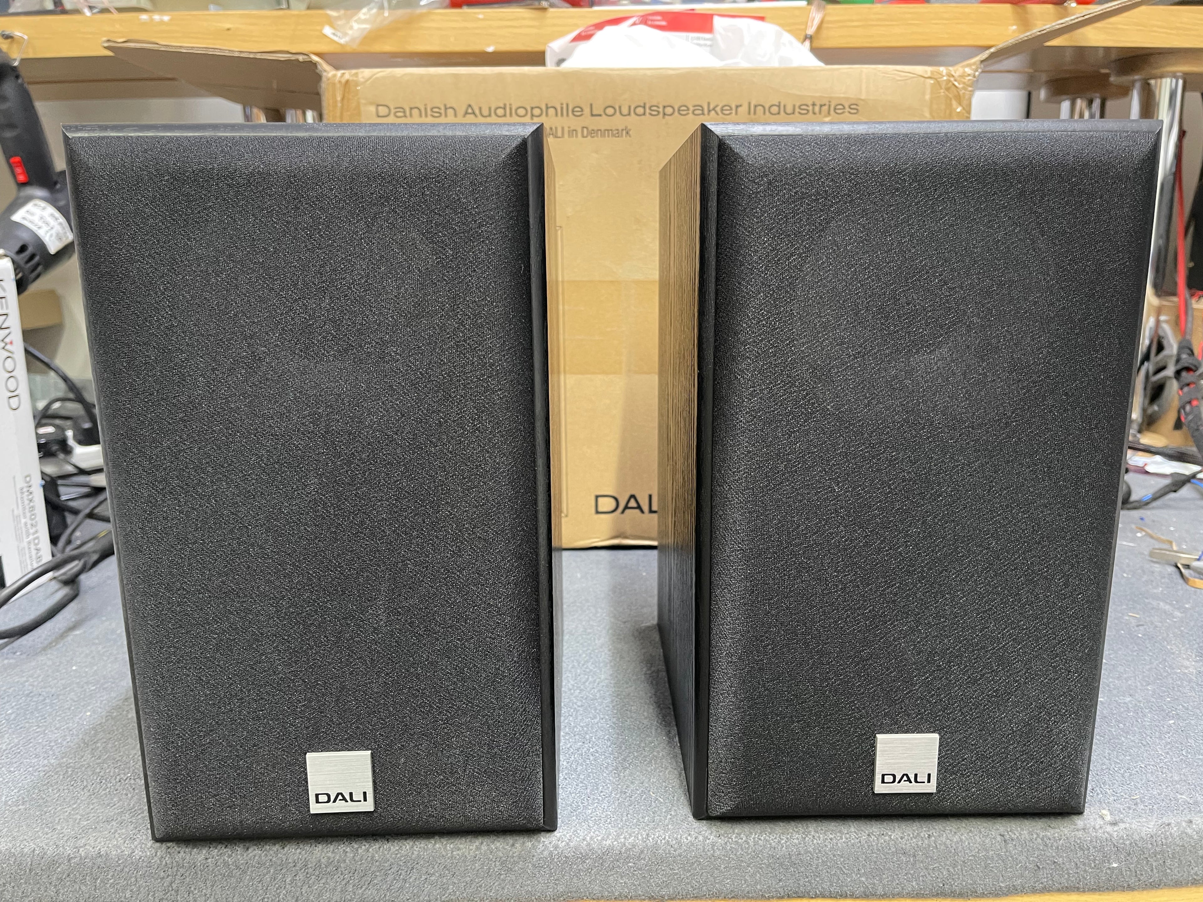 Dali Spektor 2 Speakers - Pair - Black - OPEN BOX
