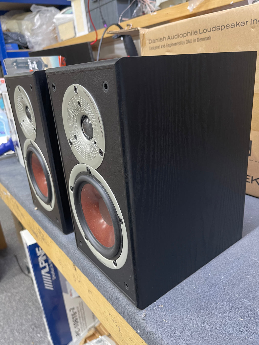Dali Spektor 2 Speakers - Pair - Black - OPEN BOX