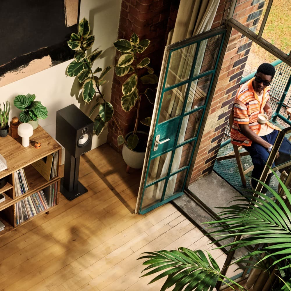 Bowers & Wilkins 606 S3 Stand Mount Speakers – Black