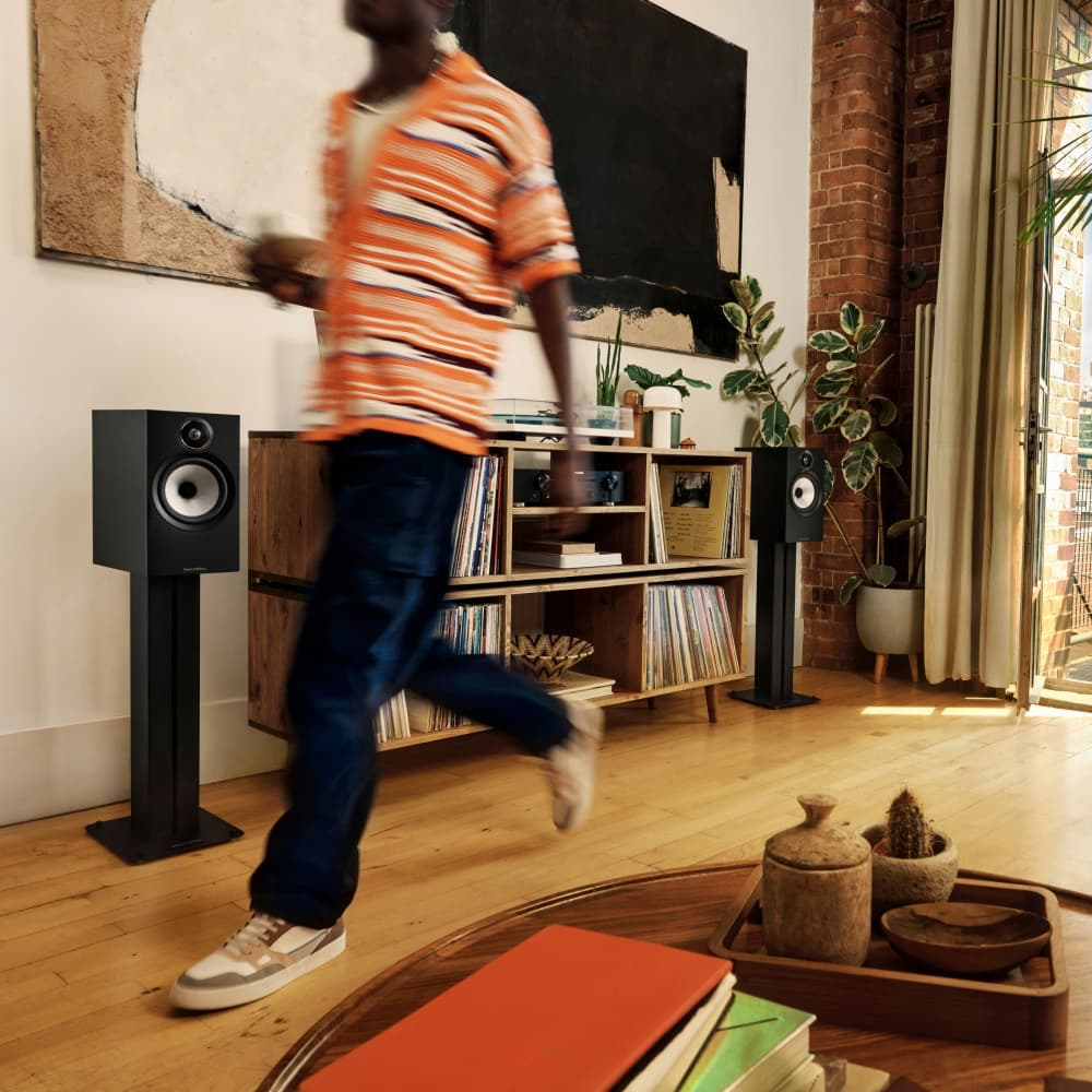 Bowers & Wilkins 606 S3 Stand Mount Speakers – Black