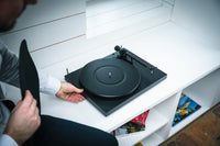 Pro-Ject Colourful Audio System E - Black Satin