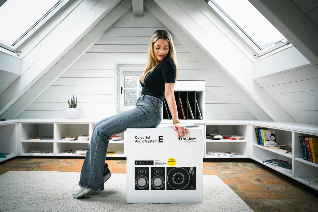 Pro-Ject Colourful Audio System E - Black Satin