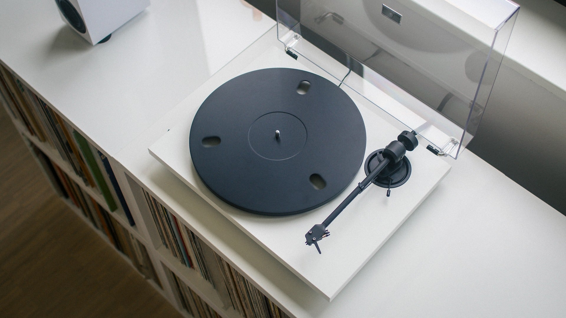 Pro-Ject E-Line E1.2 Turntable - White