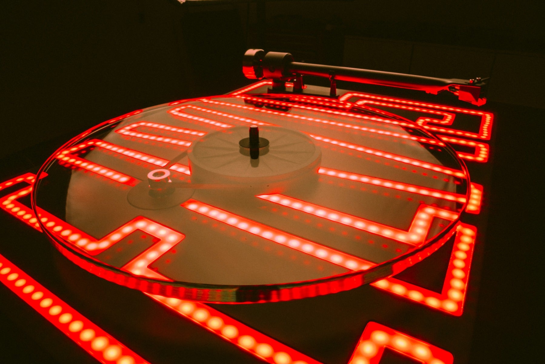 Pro-Ject Elvis Turntable 90th Birthday Premium Turntable