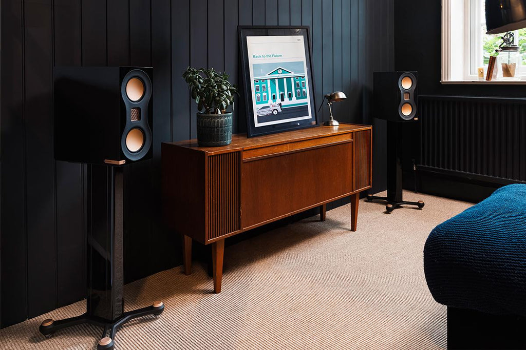 Monitor Audio Studio 89 Bookshelf Speaker - High-Gloss Black