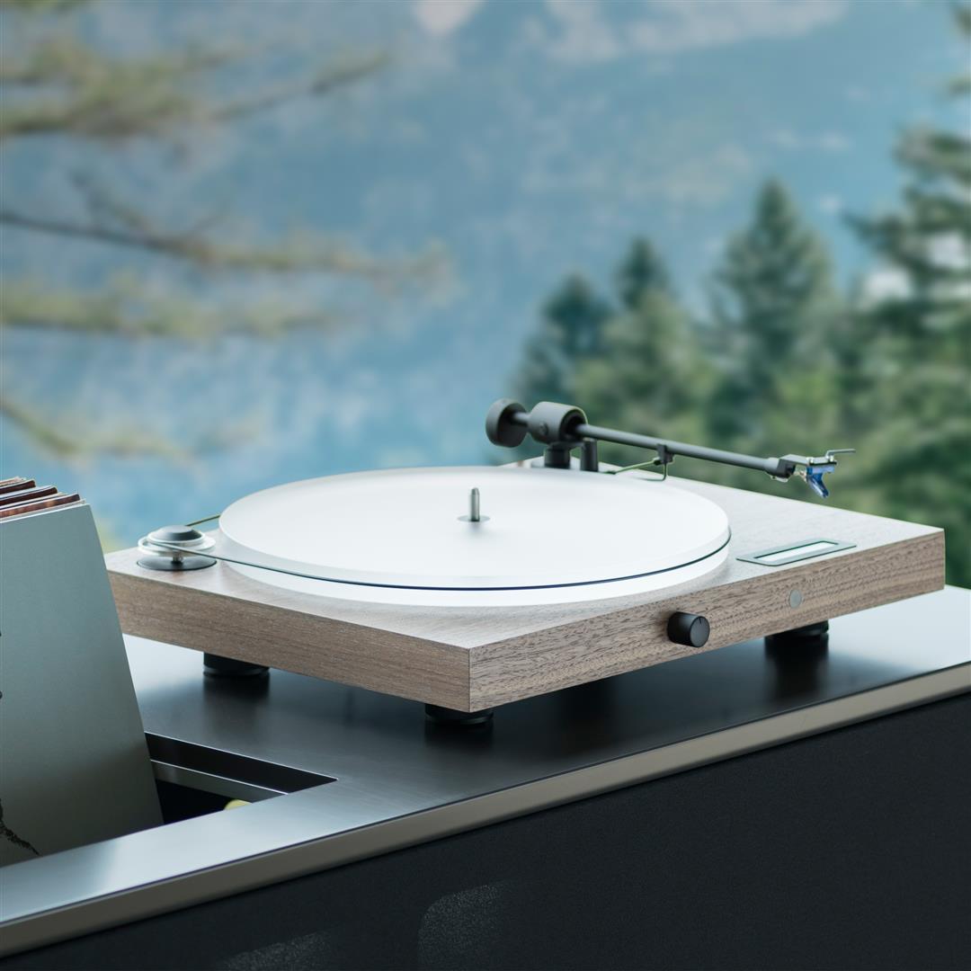 Pro-Ject Juke Box S2 Premium All In One Turntable in Walnut