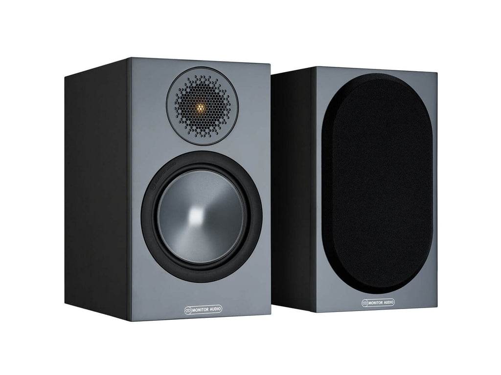 Pro-Ject Juke Box S2 Turntable+Monitor Audio Bronze 50 Bookshelf Speakers