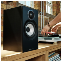 Bowers & Wilkins 607 S3 Compact Bookshelf Speakers – Black