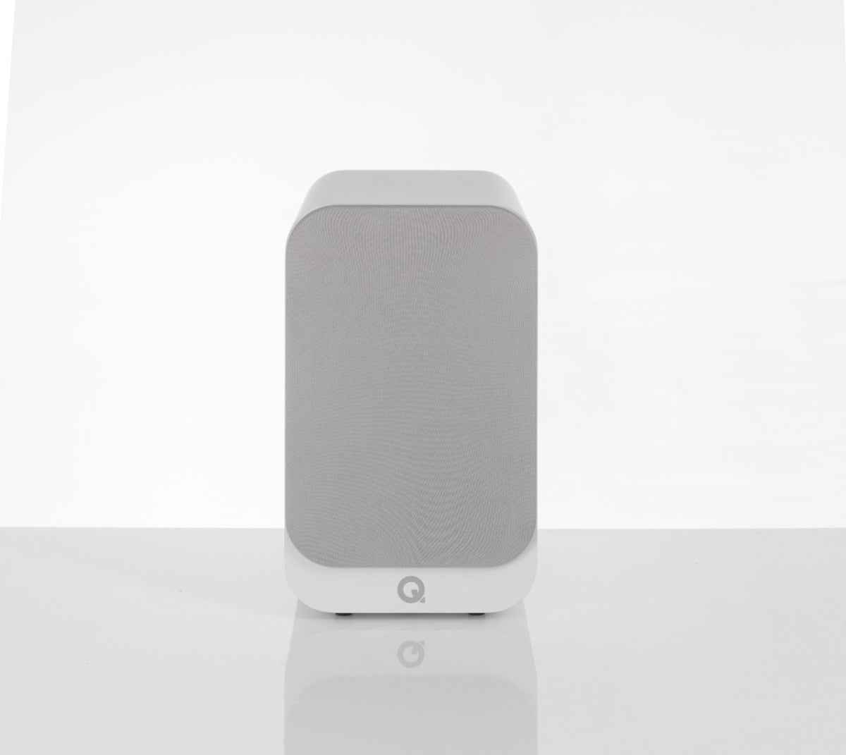 LEAK Stereo 130 Integrated Amplifier + Q Acoustics 3020i Speakers