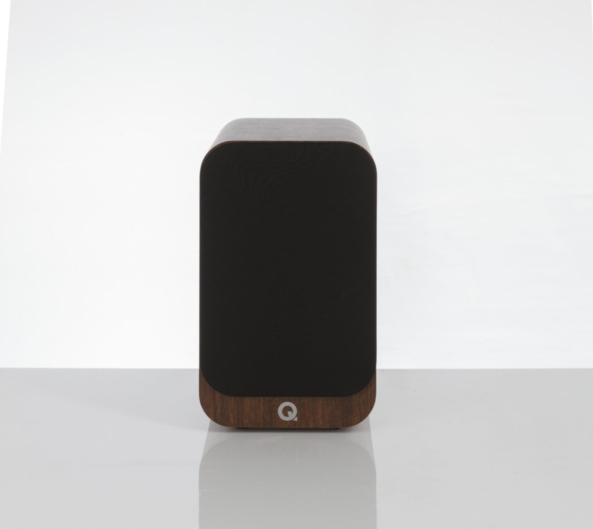 LEAK Stereo 130 Integrated Amplifier + Q Acoustics 3020i Speakers