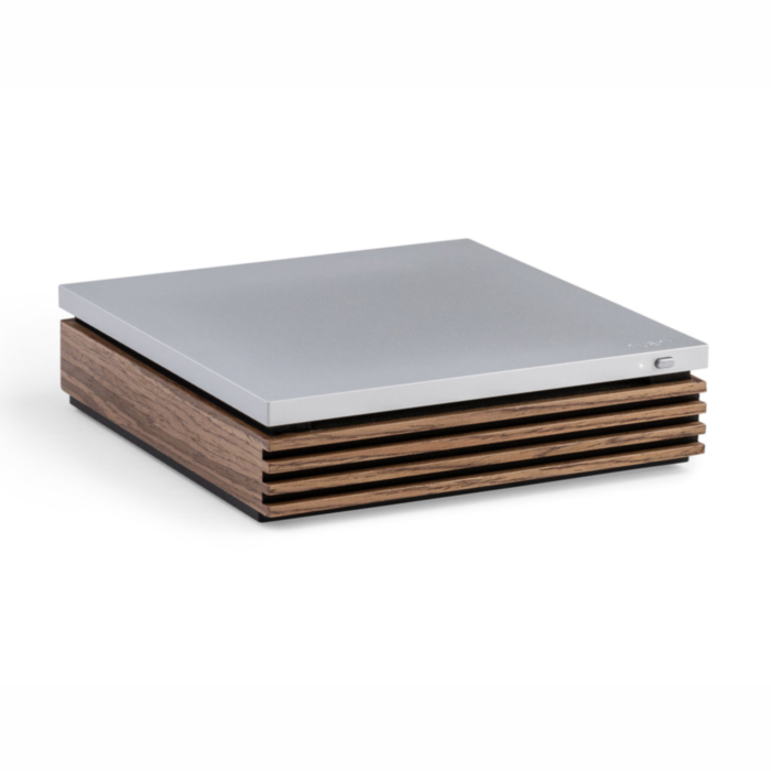 Ruark R810 High Fidelity Radiogram – Fused Walnut with R-CD100 USB CD Player Bundle