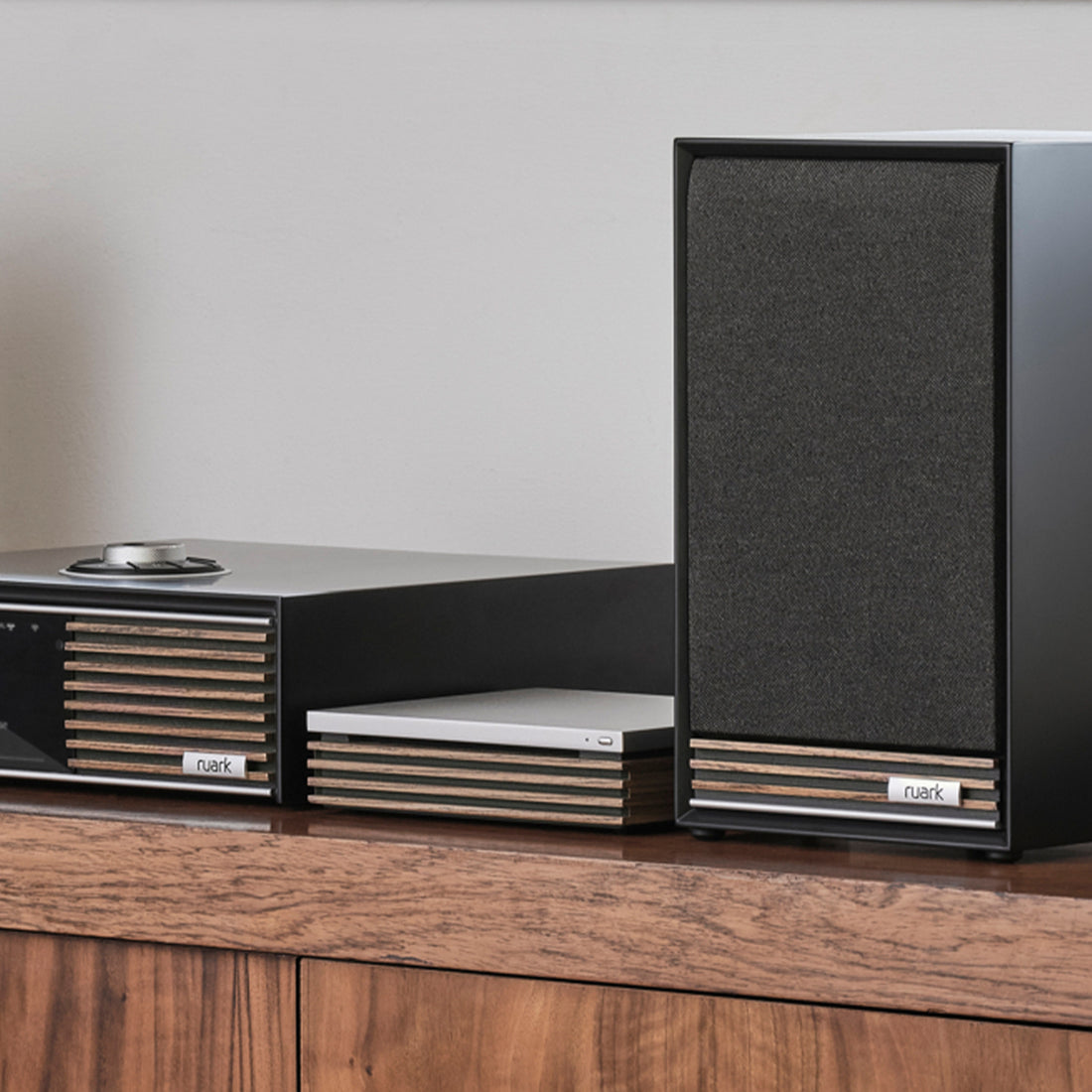 Ruark R-CD100 USB CD Player Fused Walnut