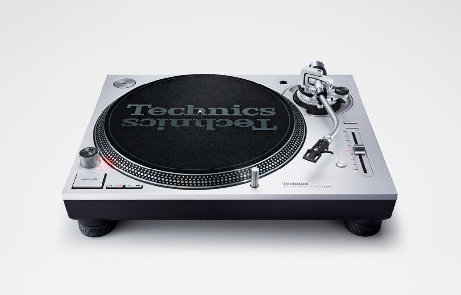 Technics SL-1200 MK7 - Direct Drive DJ Turntable in Silver