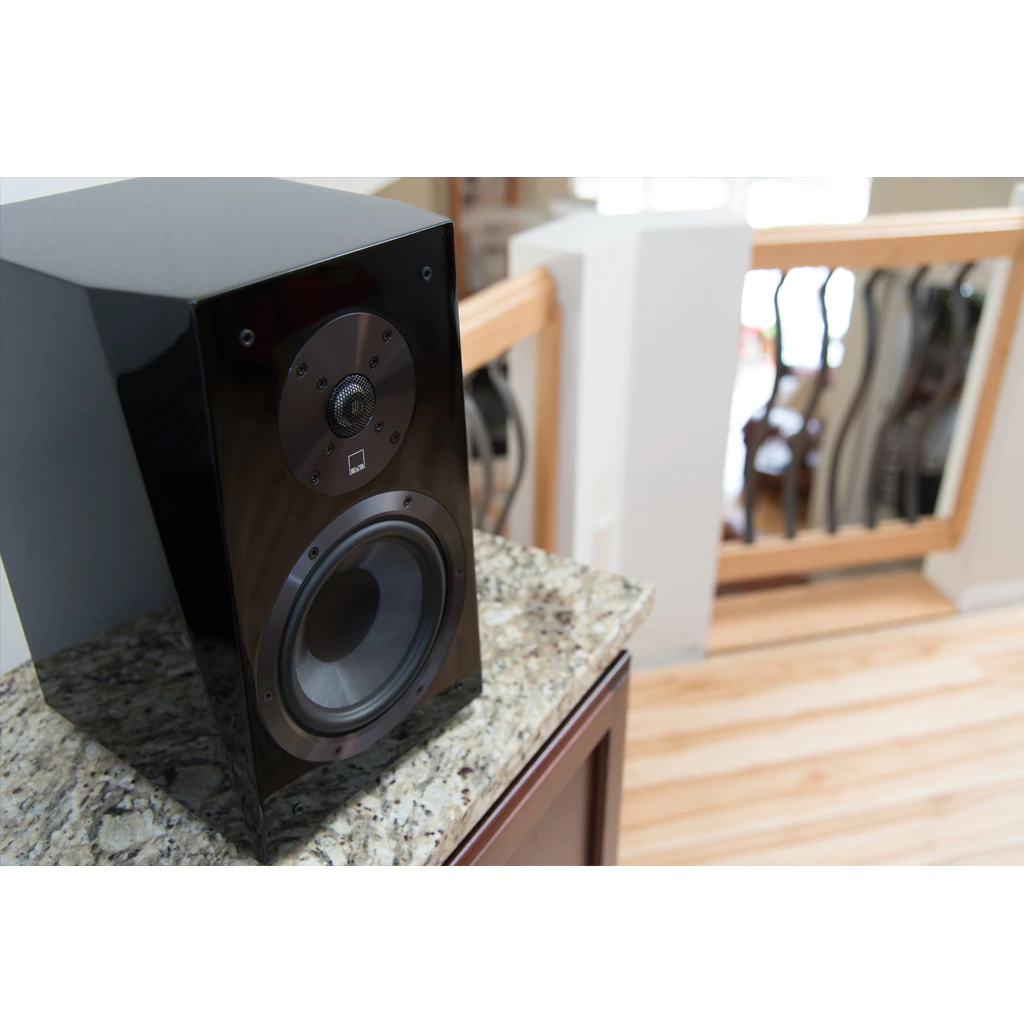 SVS Ultra Bookshelf Speaker - Black Gloss