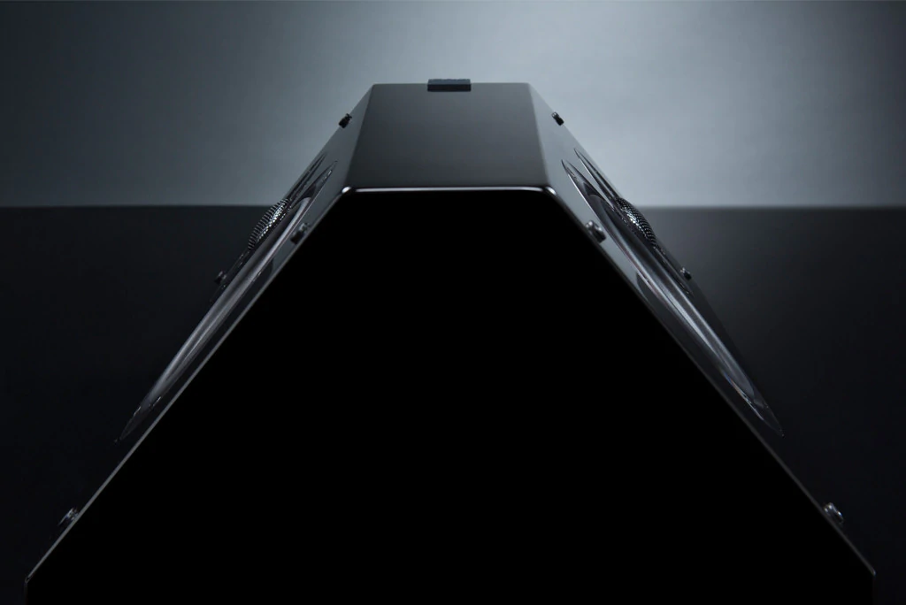 SVS Ultra Surround Speaker - Black Gloss