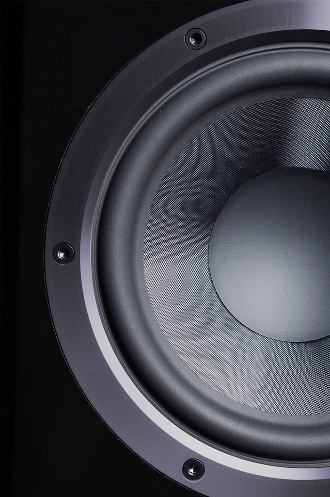 SVS Ultra Bookshelf Speaker - Black Gloss