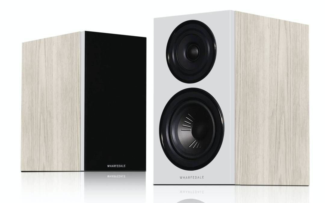 Pro-Ject Juke Box S2 Turntable+Wharfedale Diamond 12.2 Bookshelf Speakers
